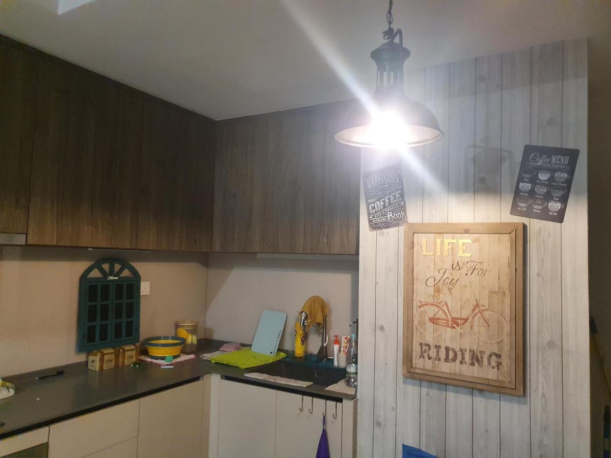 Studio Near Klcc And Lrt With Superb View Kuala Lumpur Eksteriør bilde